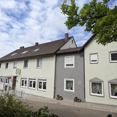 Hotel Zum Schwarzen Baeren Vohenstrauss Exterior foto